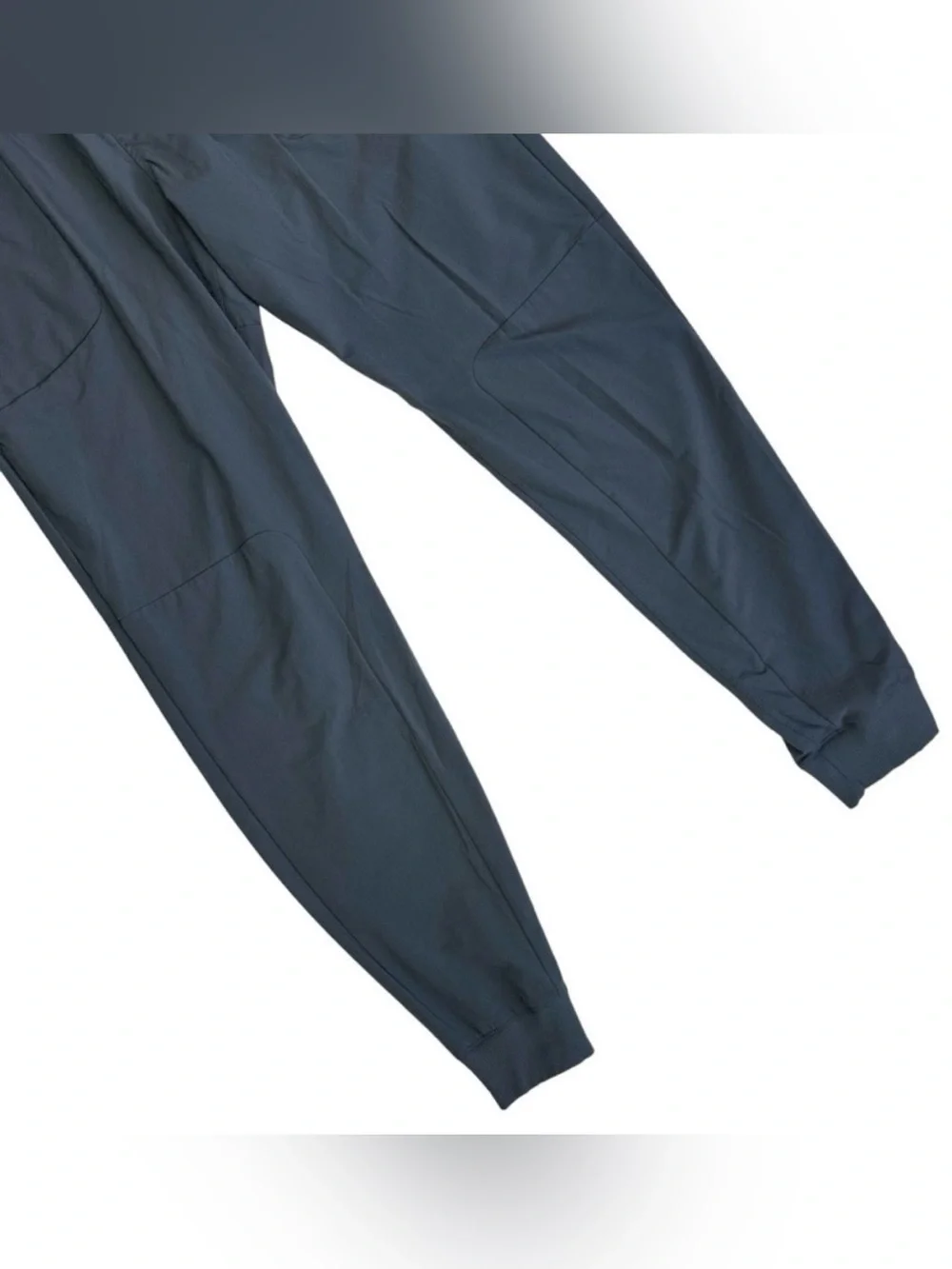 ALO Yoga Men's Black Performance Joggers